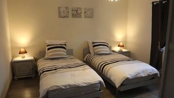 3 chambres, Wi-Fi gratuit, draps fournis