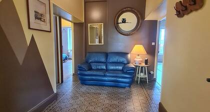 Family-Friendly Ground-Floor Cottage with Large Garden, Near Canal and Forest