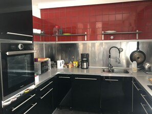 Kühlschrank, Geschirrspüler
