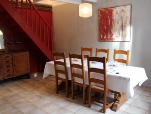 Dining - Charming Renovated Farmhouse with Terrace, Near Nancy (Tonnoy)