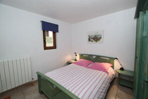 2 Schlafzimmer, Bügeleisen/Bügelbrett, Internetzugang, Bettwäsche