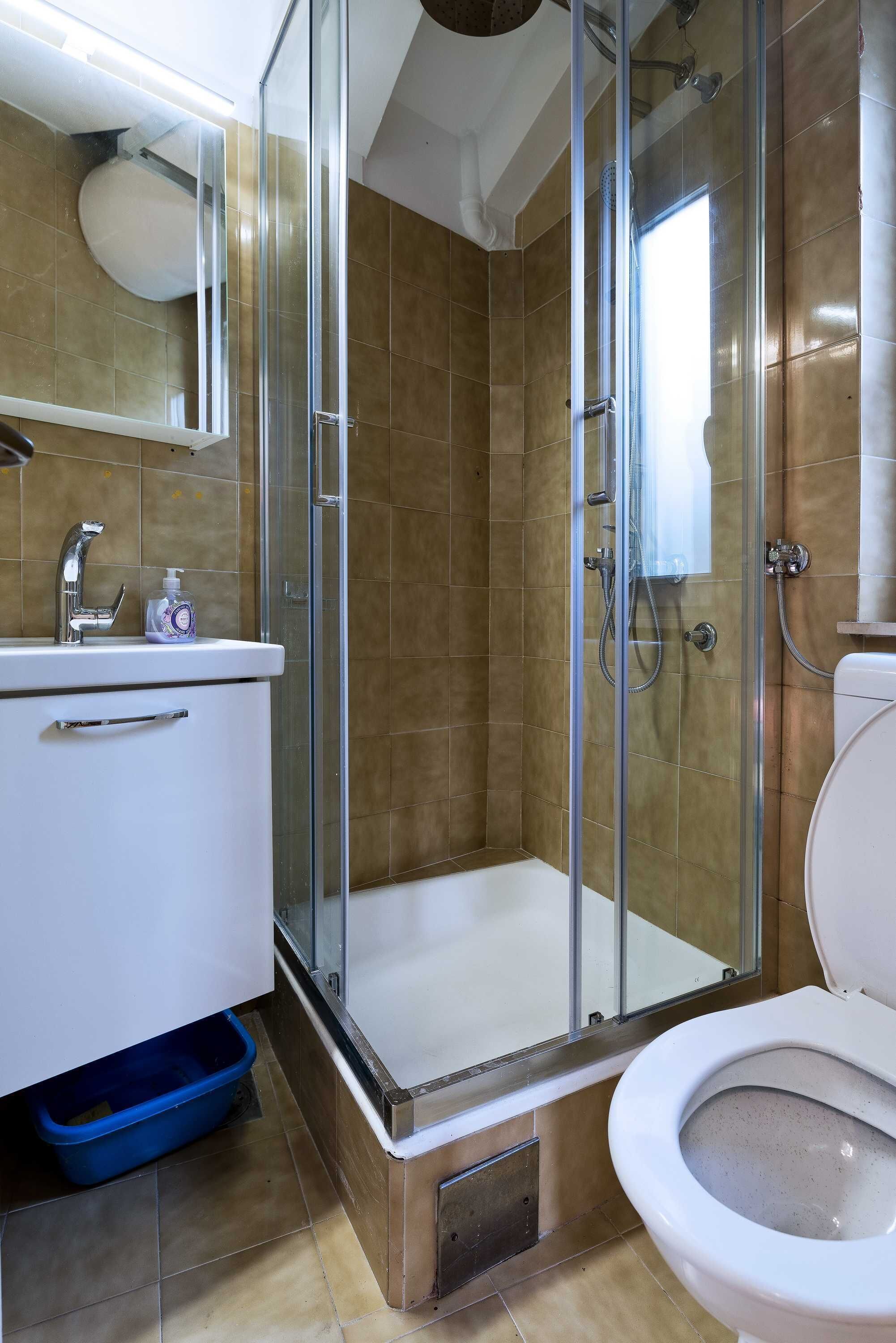 Huoneisto (One-Bedroom Apartment) | Kylpyhuone | Suihku, hiustenkuivaaja, pyyhkeet