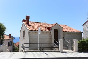 Apartament (One-Bedroom Apartment) | Exterior