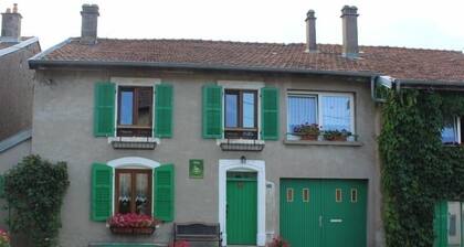Charming Renovated Farmhouse, Terrace, Garden, Near Lakes & Nature, Close to Baccarat & Badonviller