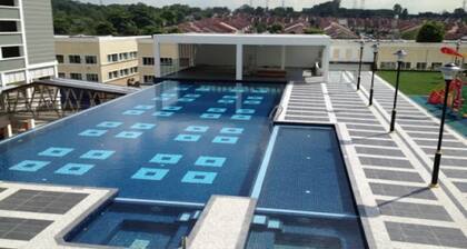 Akademik Suite@Austin Height