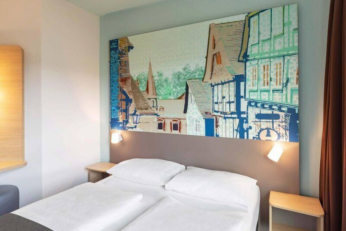 Double Room | Premium bedding, desk, free WiFi