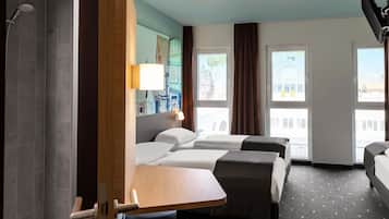 Triple Room | Premium bedding, desk, free WiFi