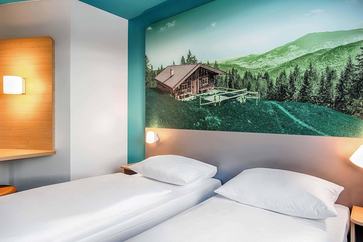 twin room | 1 bedroom, desk, soundproofing, free wifi