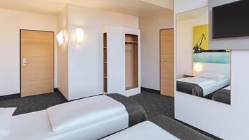 Twin Room | Desk, free WiFi, bed sheets