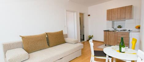 Apartment (One-Bedroom Apartment) | Interior