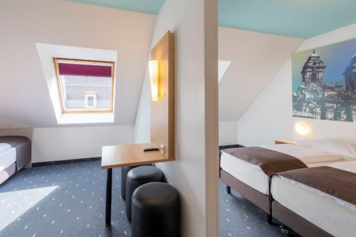 Triple Room