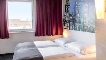 Doppelzimmer | Schreibtisch, schallisolierte Zimmer, kostenloses WLAN, Bettwäsche