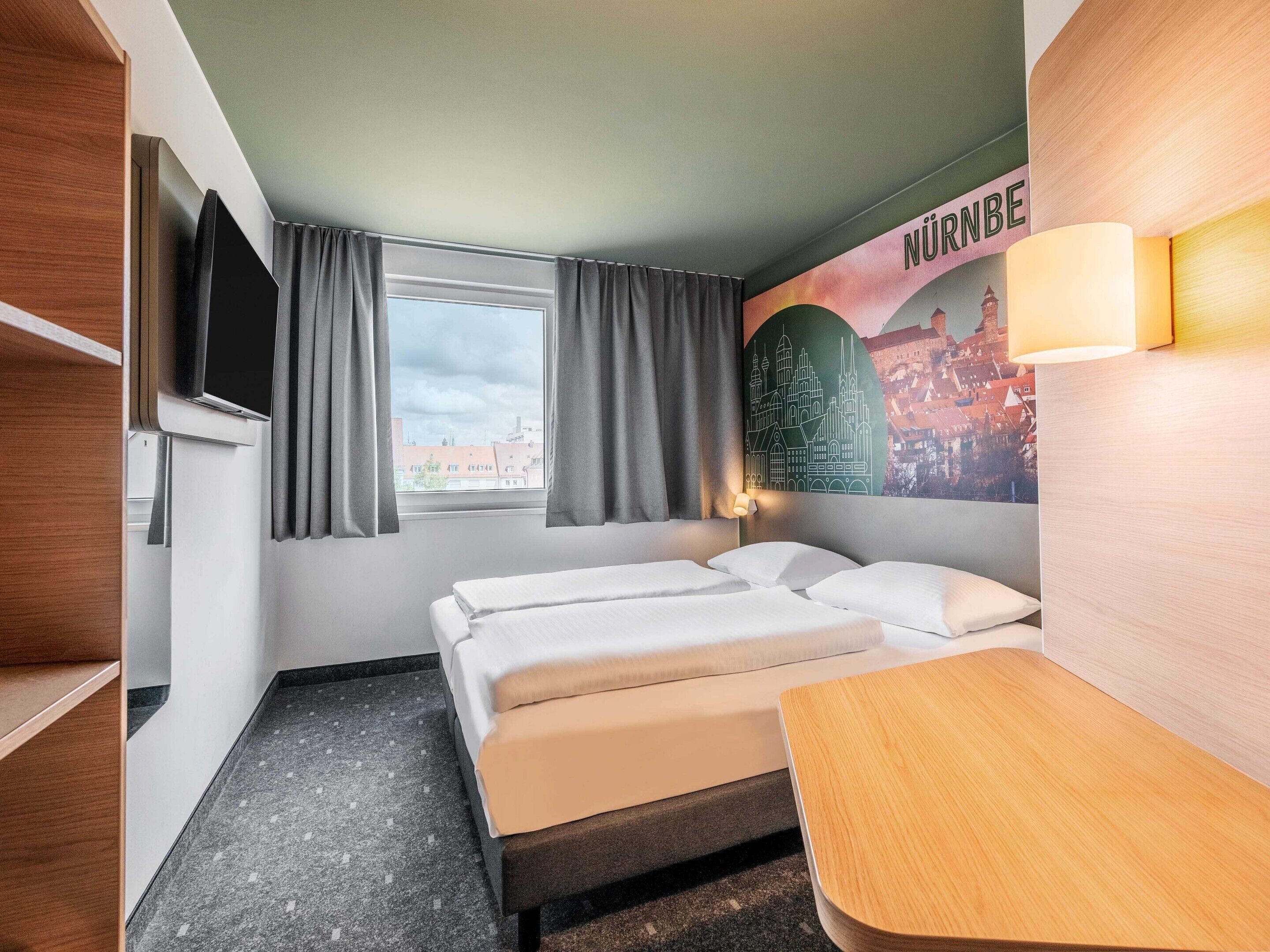 Habitación con 2 camas individuales | Escritorio, sistema de insonorización, wifi gratis y ropa de cama