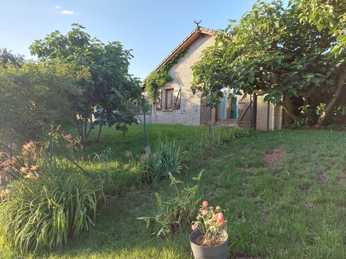 Gîte des Vignes au calme, 2 ch, terrasse, animaux admis, parking, recharge VE