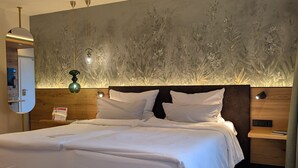 低過敏寢具、遮光布/窗簾、熨斗/熨衣板、搖籃/嬰兒床