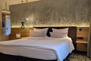 Allergitestet sengetøy, individuelt innredet og blendingsgardiner