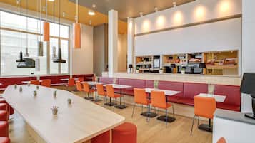 Bar (en el alojamiento)