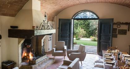 Cottage la Vita Siena for 6 with private pool in a peaceful area in Siena city