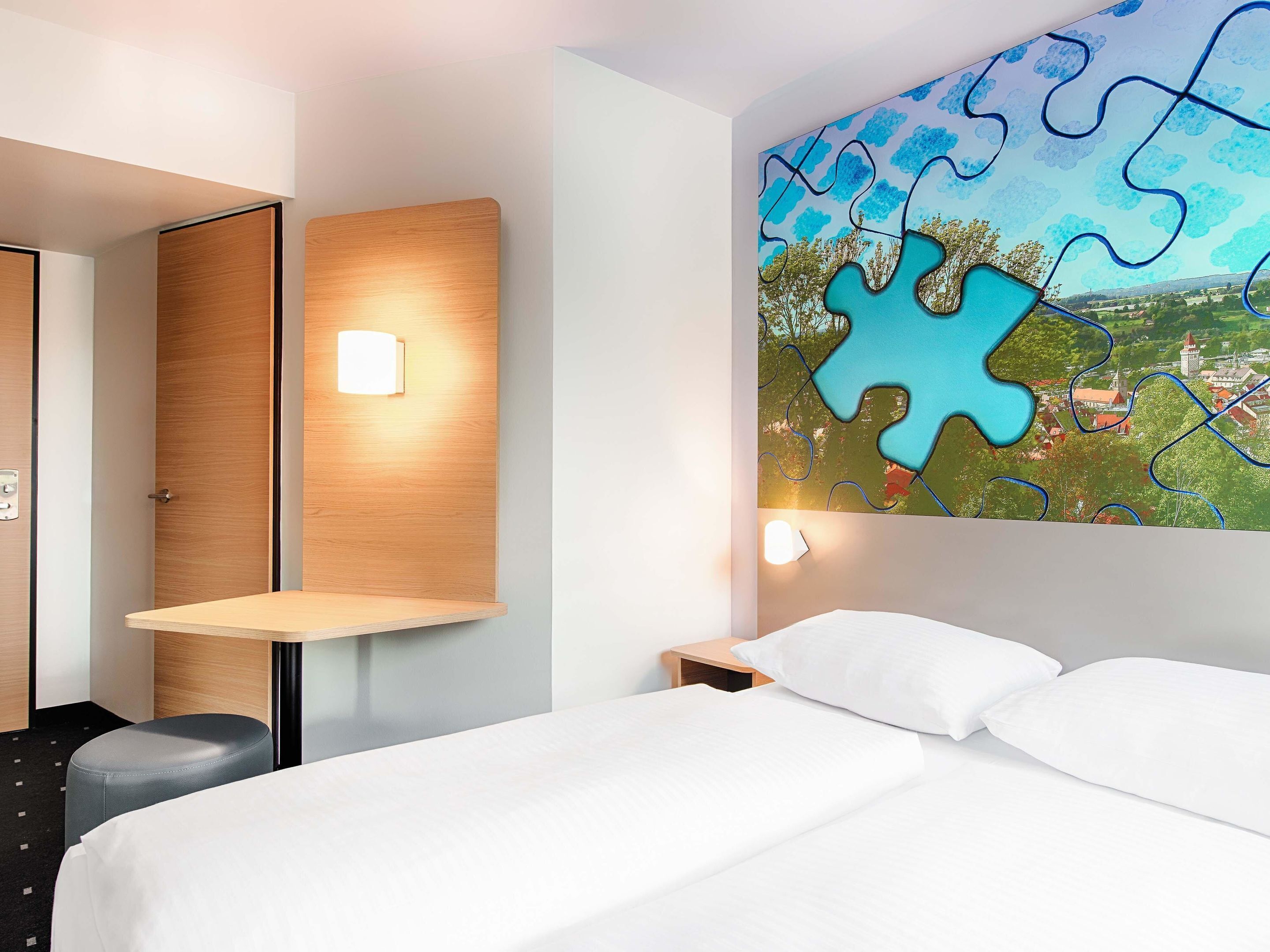 Doppelzimmer | Allergikerbettwaren, Schreibtisch, kostenloses WLAN, Bettwäsche