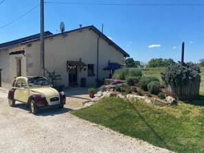 Exterior - Peaceful Countryside Gite with private pool near Aubeterre (Laprade)
