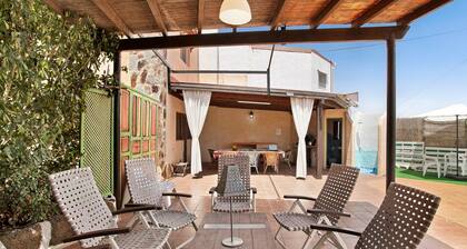 Villa 'Casa Las Flores' with Mountain View