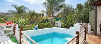 Villa 'Casa Las Flores' with Mountain View