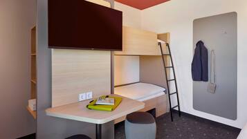 Ropa de cama hipoalergénica, escritorio, insonorización y wifi gratis