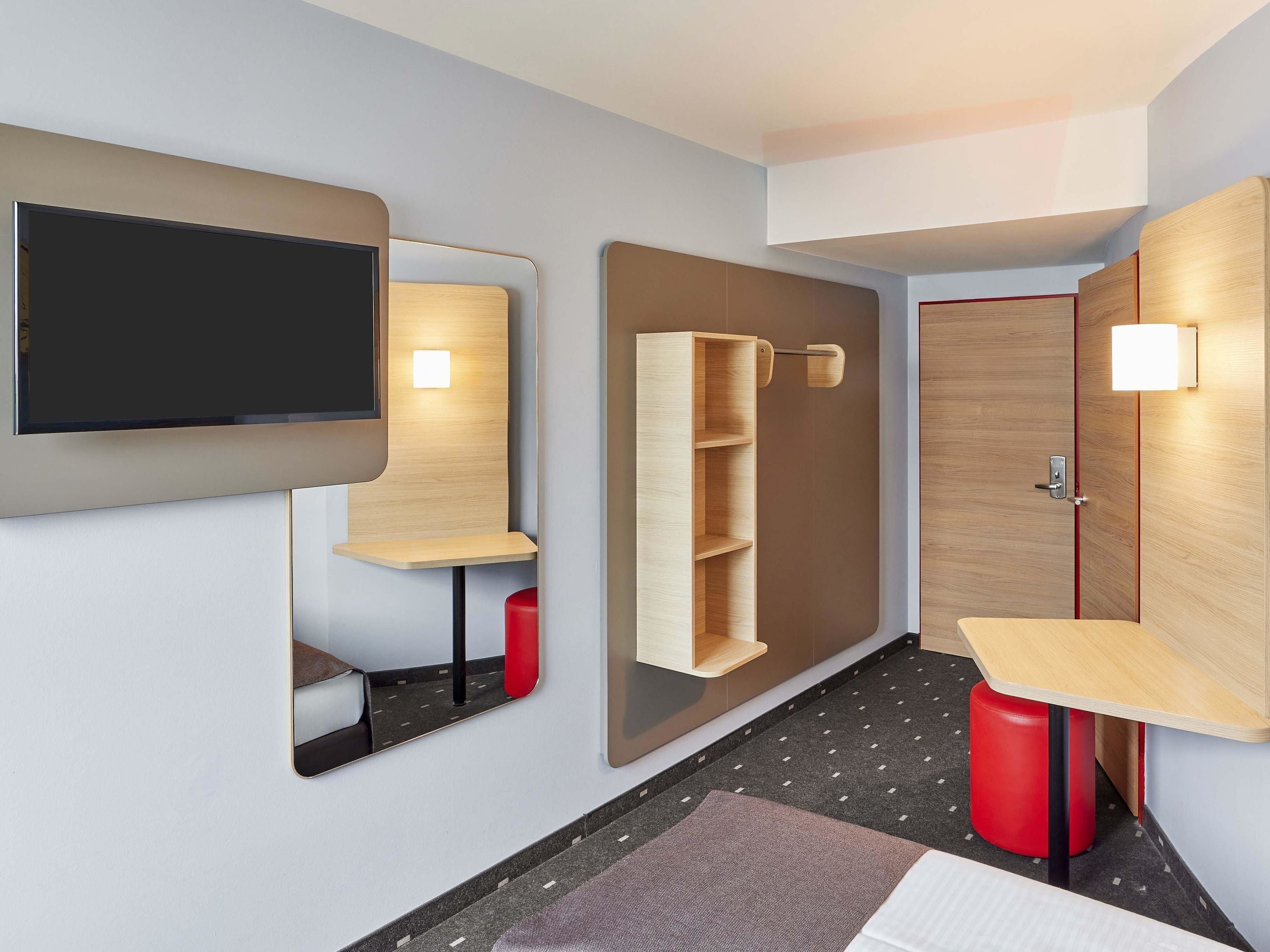 Foto - B&B Hotel Saarbrücken-Hbf