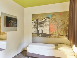 1 bedroom, desk, soundproofing, free WiFi