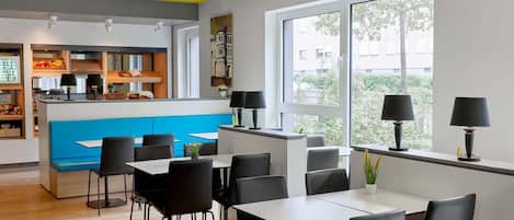 Daily buffet breakfast (EUR 13.9 per person)