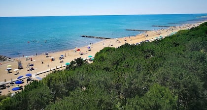 Geräumiges Haus mit Garten und Pool