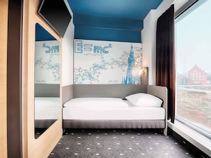 Bureau, chambres insonorisées, Wi-Fi gratuit, draps fournis