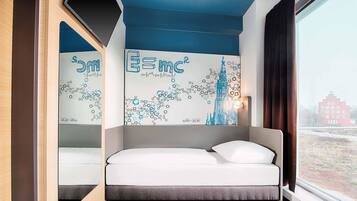 Schreibtisch, schallisolierte Zimmer, kostenloses WLAN, Bettwäsche