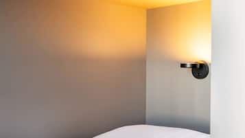 1 slaapkamer, een bureau, geluiddichte muren, gratis wifi
