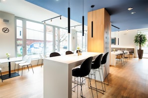 Daily buffet breakfast (EUR 13.9 per person)