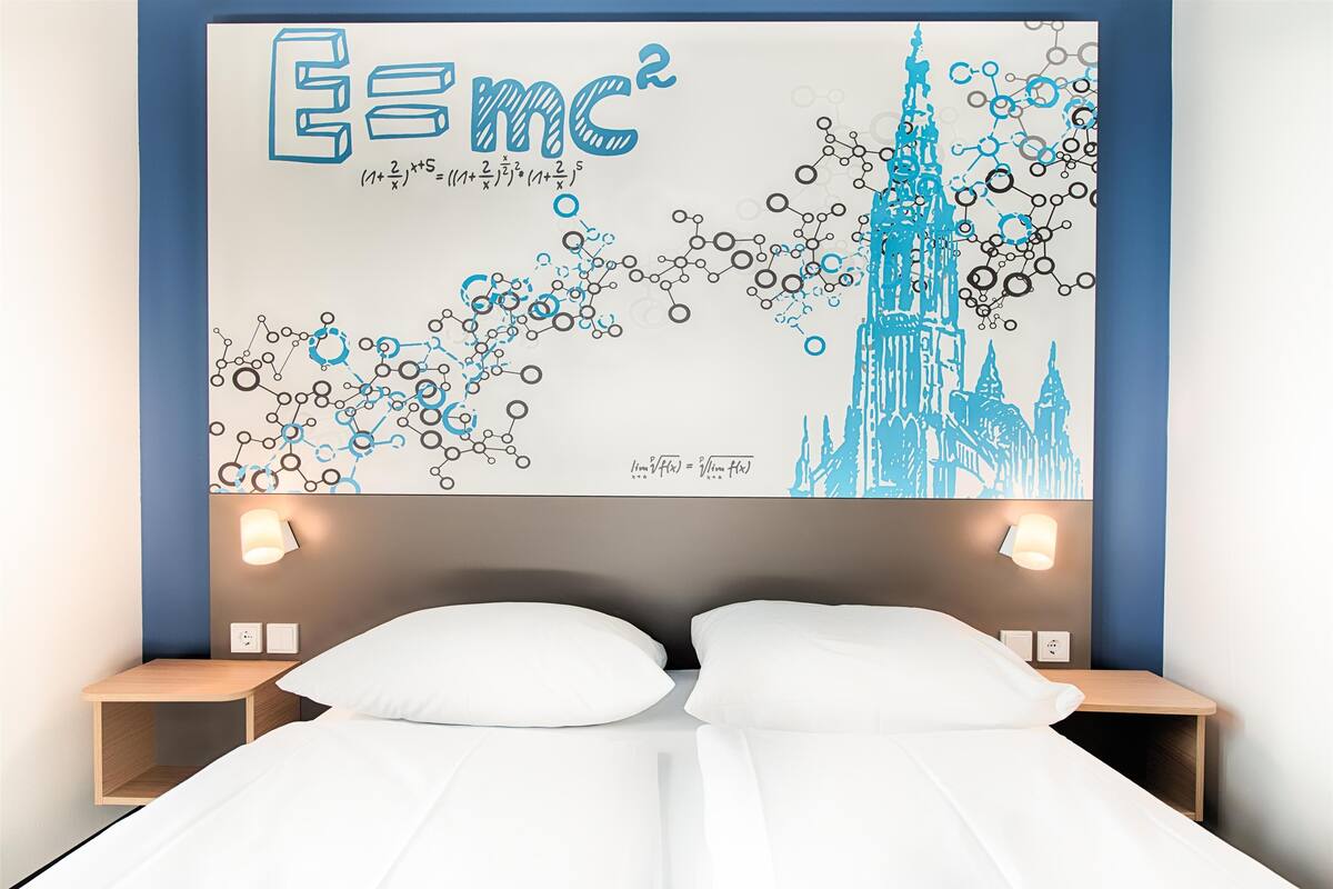 Double Room | 1 bedroom, desk, soundproofing, free WiFi