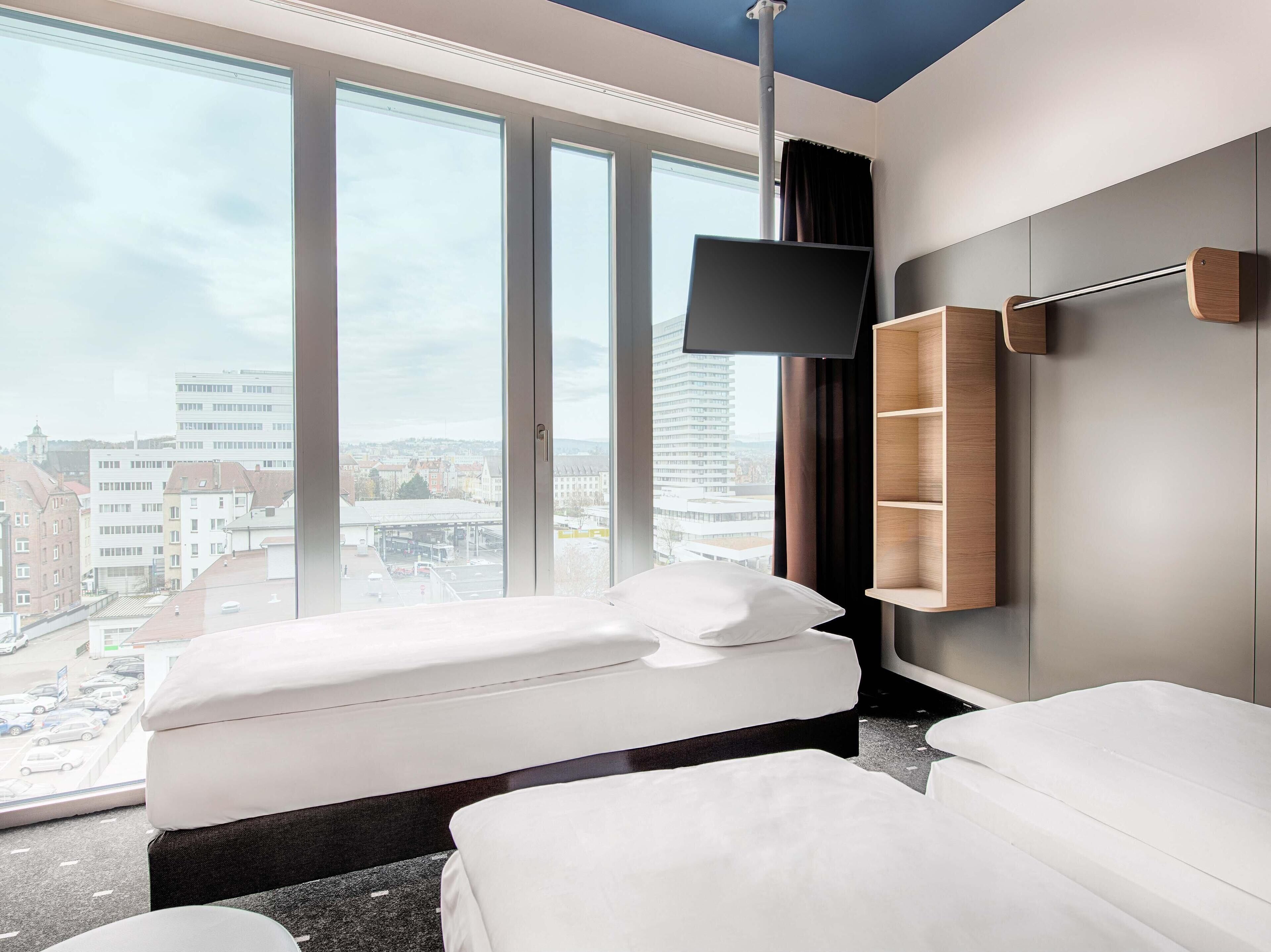 Triple Room | Desk, soundproofing, free WiFi, bed sheets