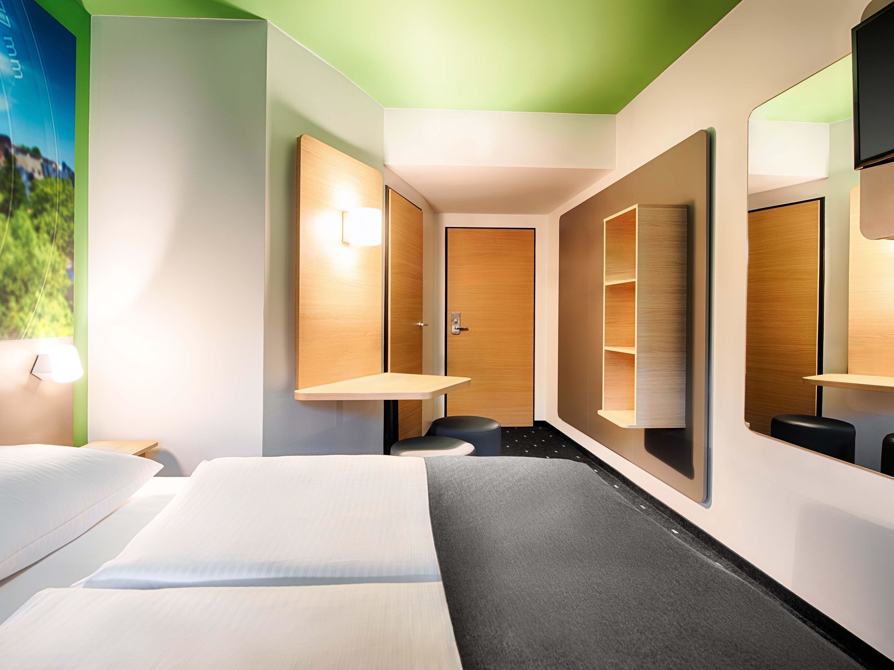 Double Room | Hypo-allergenic bedding, desk, soundproofing, free WiFi