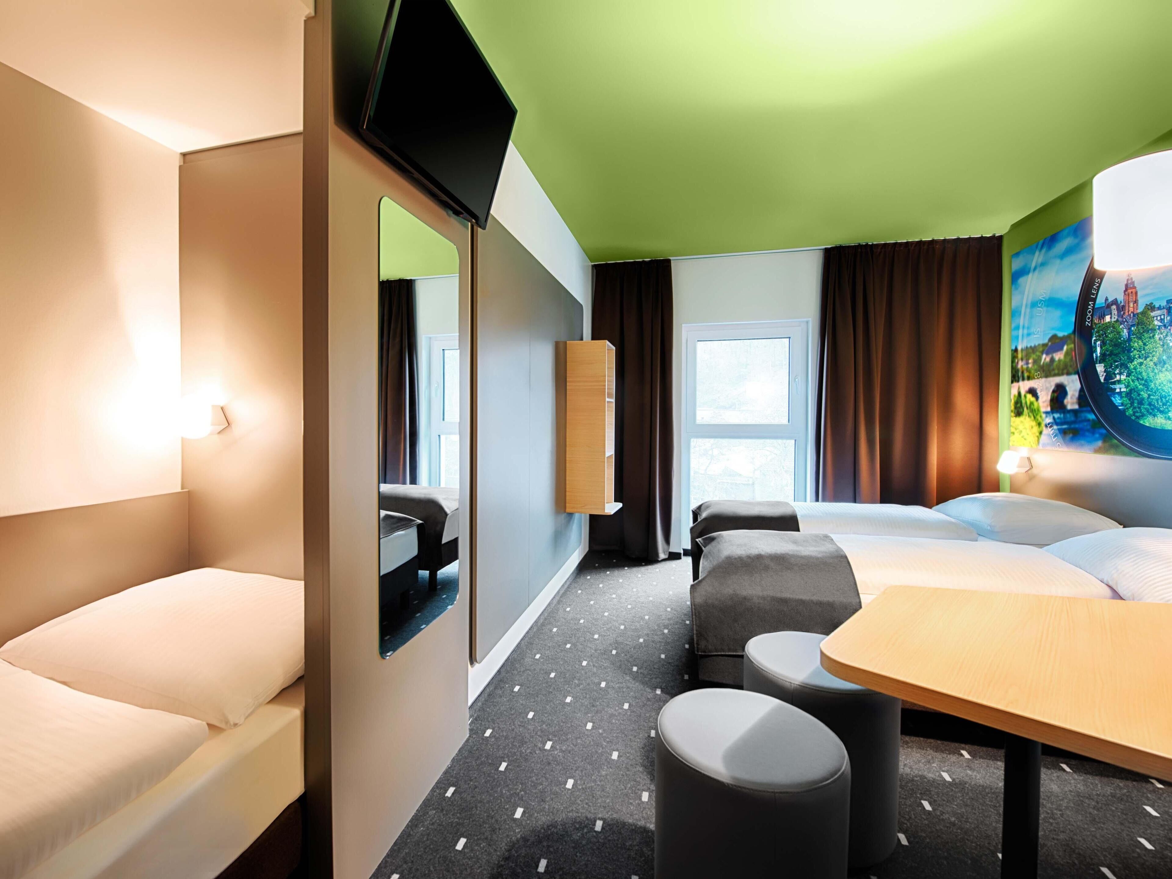 Triple Room | Hypo-allergenic bedding, desk, soundproofing, free WiFi