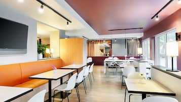 Daily buffet breakfast (EUR 13.9 per person)