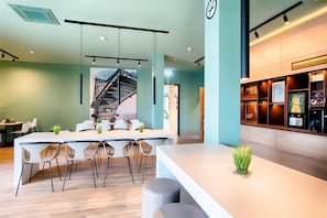 Daily buffet breakfast (EUR 13.9 per person)