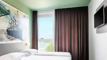 Habitación con 2 camas individuales | Ropa de cama hipoalergénica, escritorio, wifi gratis y ropa de cama