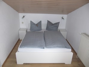 2 chambres, fer et planche Ă repasser, Wi-Fi, draps fournis