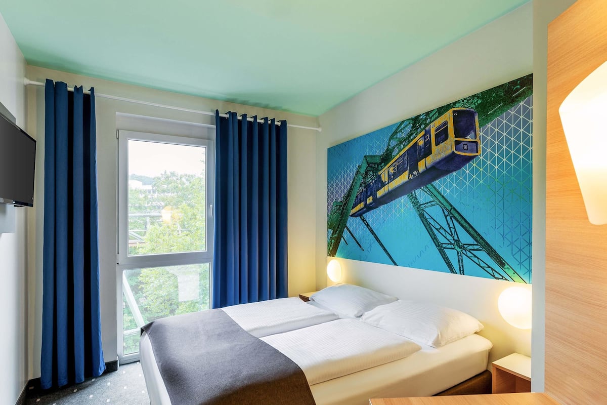 Dobbeltrom | Allergitestet sengetøy, skrivebord, lydisolert og wi-fi (inkludert)