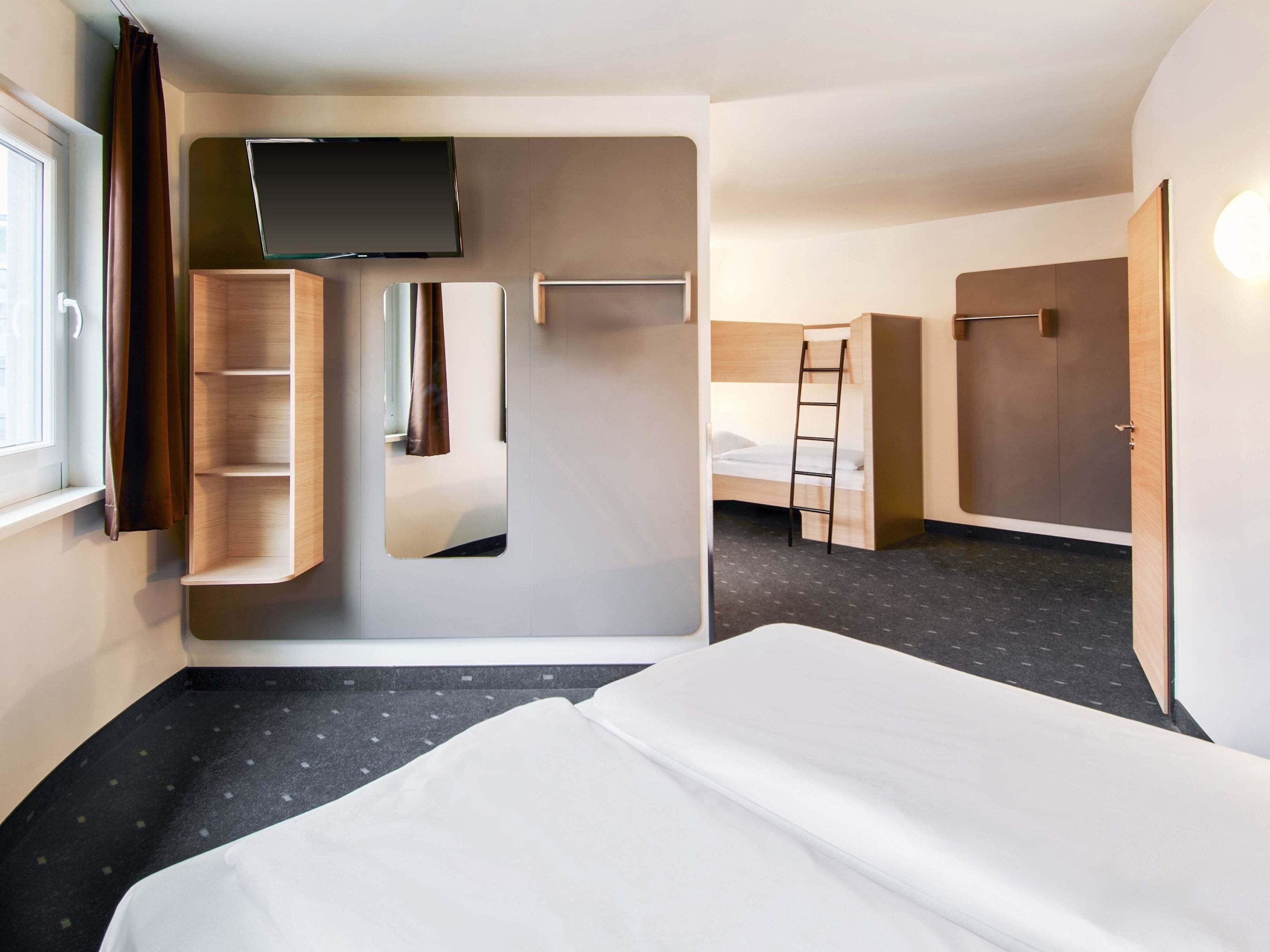 Photo - B&B Hotel Würzburg-City