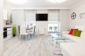 Apartment, 1 Schlafzimmer, Küche | Esszimmer