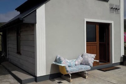 Tory Island 1-Bed Apt, Sleeps 4, Parking & SeaView