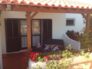 Terrace/patio - Family Getaway in the Algarve (Albufeira)