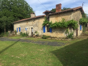Exterior - Chatain - Cottage - Sleeps 5 - Pool - Garden (Chatain)