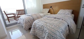 3 bedrooms, desk, blackout curtains, iron/ironing board - Great Beach Apartment, 5+1 Guests. Pool, Amenities (Punta del Este)